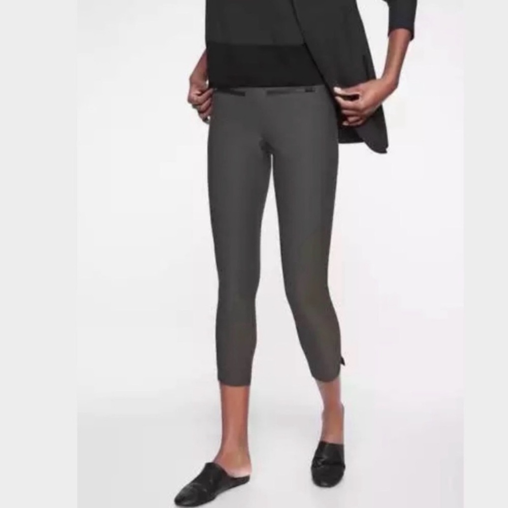 Athleta Olive Stellar Crop Pants Euroluxe Work Travel- Size M